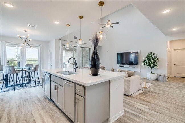 Building Photo - 4513 Lucabella Ln