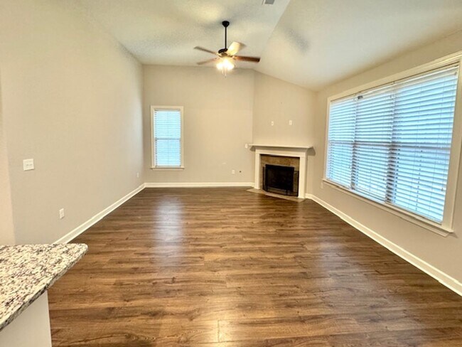 Building Photo - ShenandoahLn6668