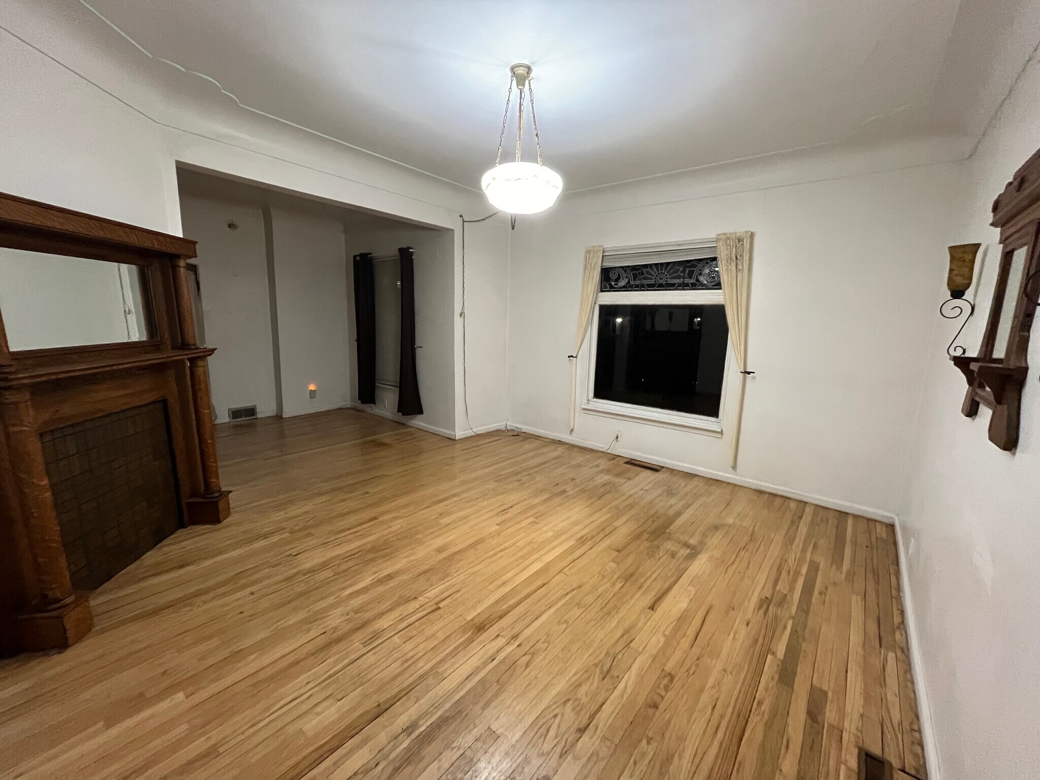 Building Photo - 1607 6th St