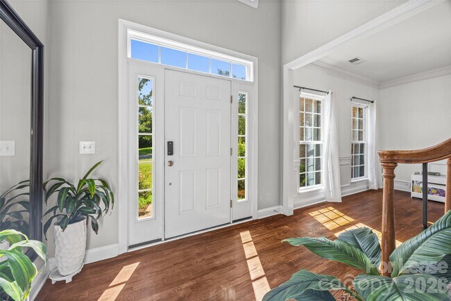 Building Photo - 415 Fischer Rd