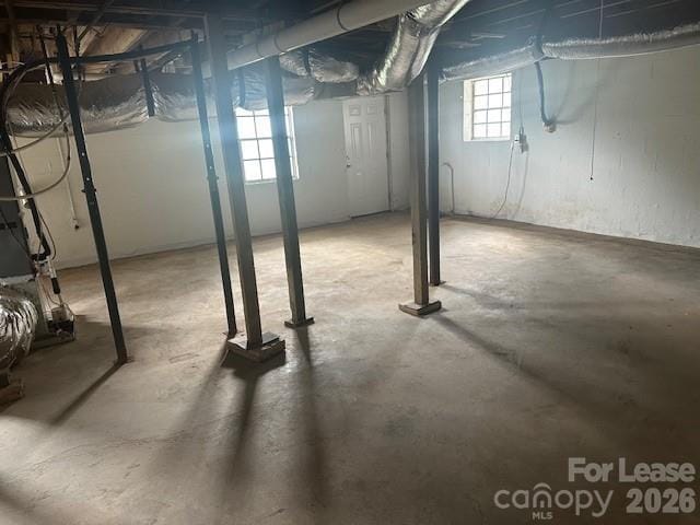 Building Photo - 605 E Horah St