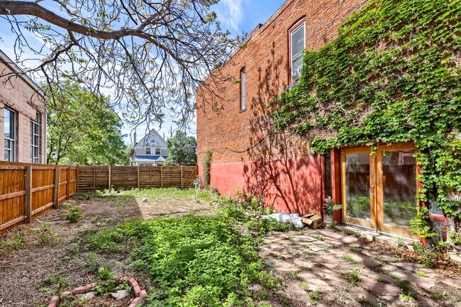 Building Photo - Located in the Historic Baker District, this uniquely converted warehouse features updates throug...
