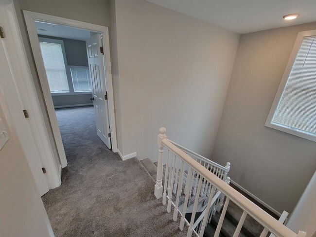 Building Photo - 2104 Allendale Rd