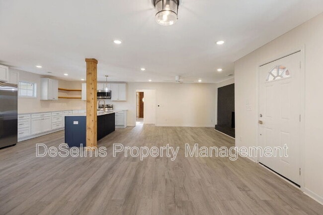 Building Photo - 4204 Brush Hill Rd