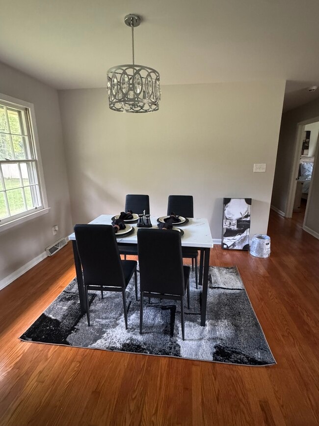 Building Photo - 3706 College Park Cir NW