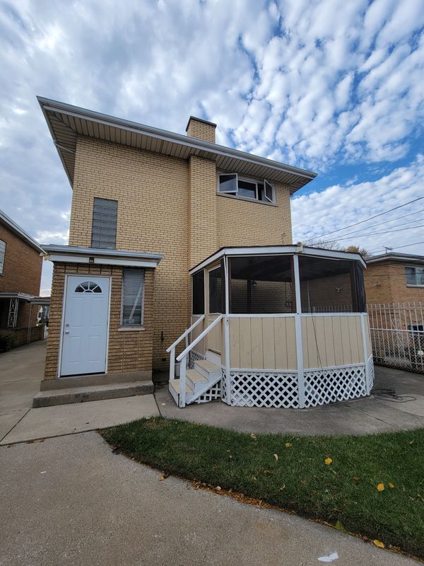 Building Photo - 9225 S Cregier Ave