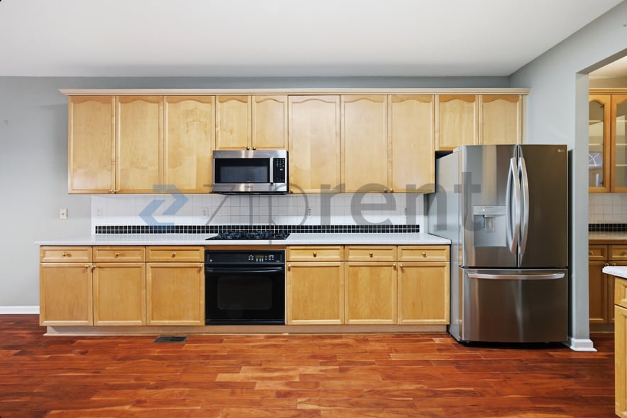 Building Photo - 2505 Madison Commons