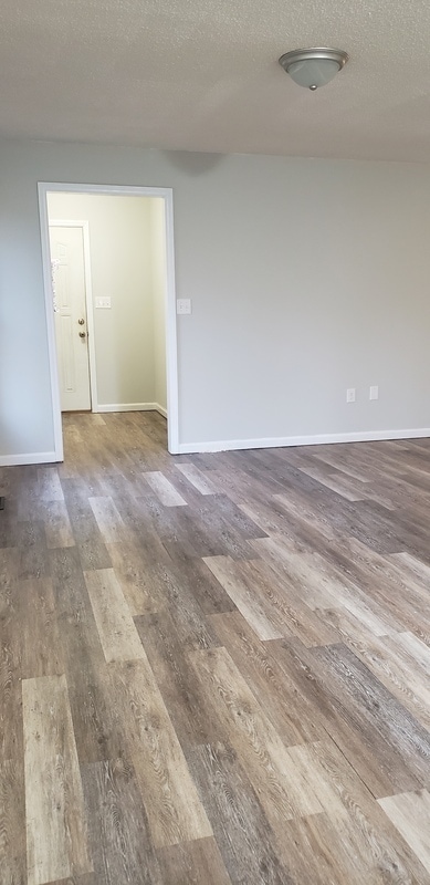 Building Photo - 618 W Horah St