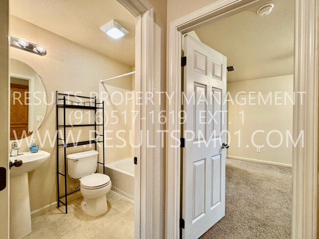 Building Photo - Stunning Single-Story Home in Exclusive Gated Community!