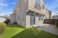 Building Photo - Glendora