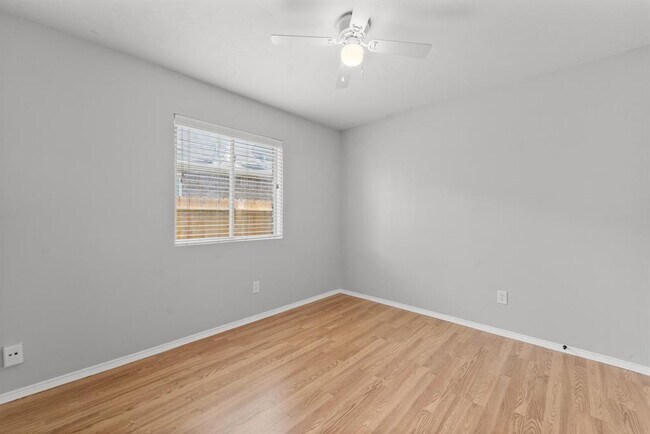 Building Photo - 4766 Wind Trace Dr