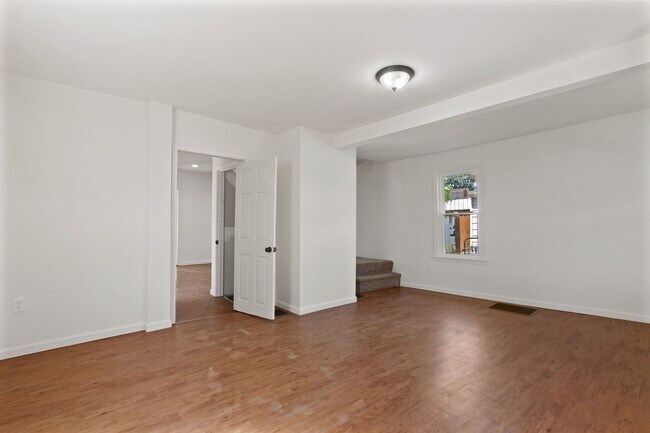 Building Photo - Coming Soon- Charming 2 Bedroom, 1.5 Bath ...