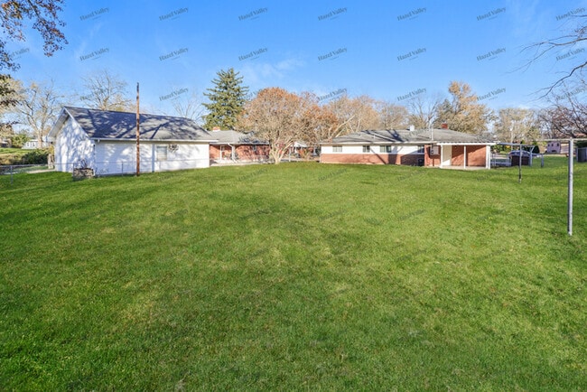 Building Photo - 4065 Locustwood Dr