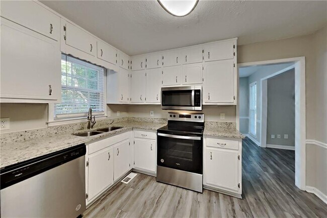 Building Photo - 1285 Grayland Hills Dr