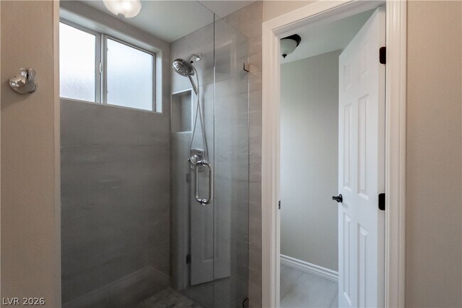 Building Photo - 10024 Sail Landing Ct