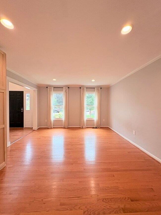 Building Photo - 18514 Gingerbread Ln
