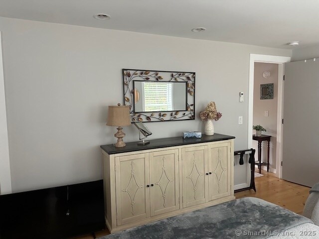 Building Photo - 880 W Wakefield Blvd