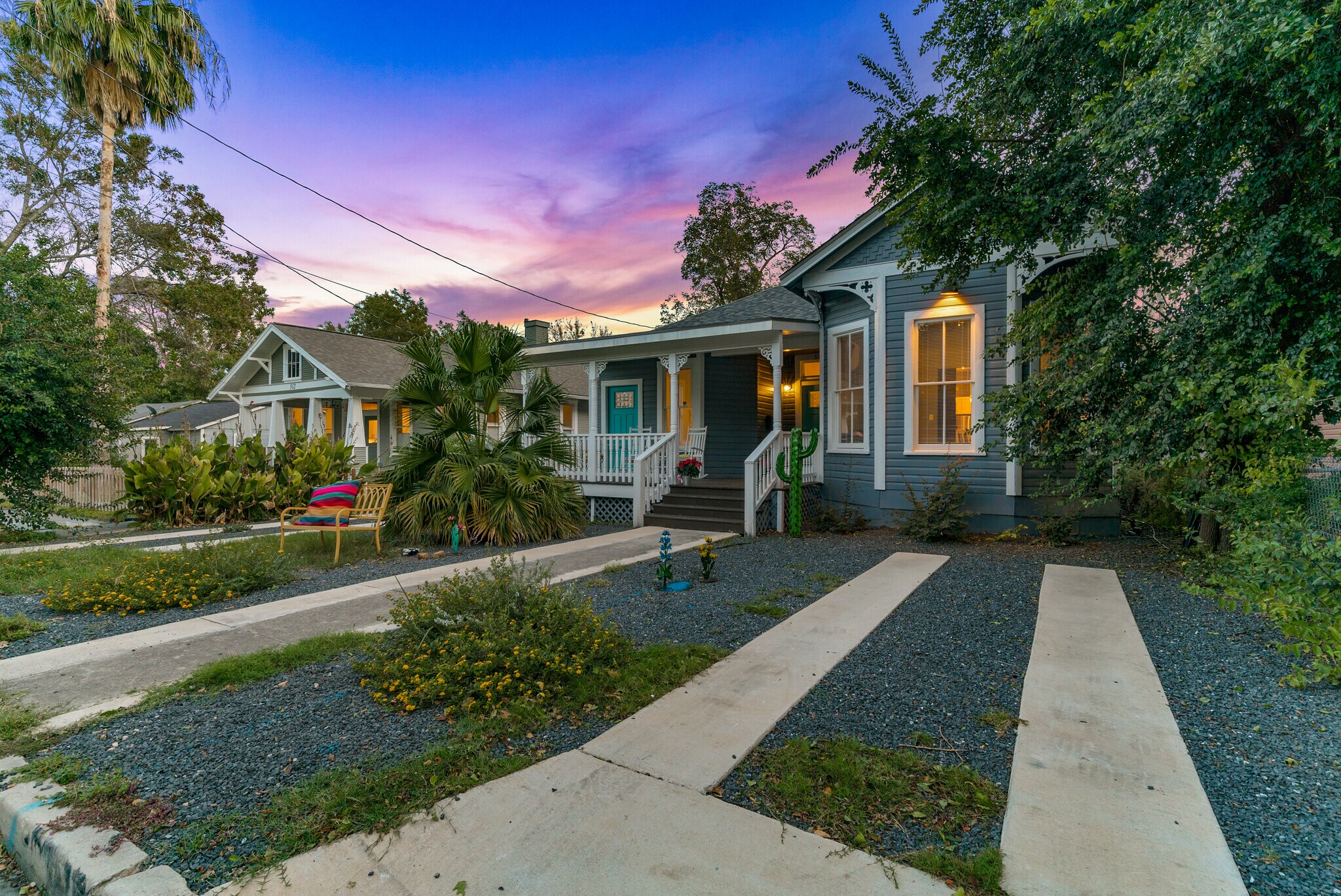 Building Photo - 510 E Mistletoe Ave
