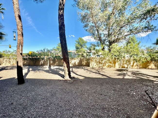 Building Photo - 7620 E Callisto Cir