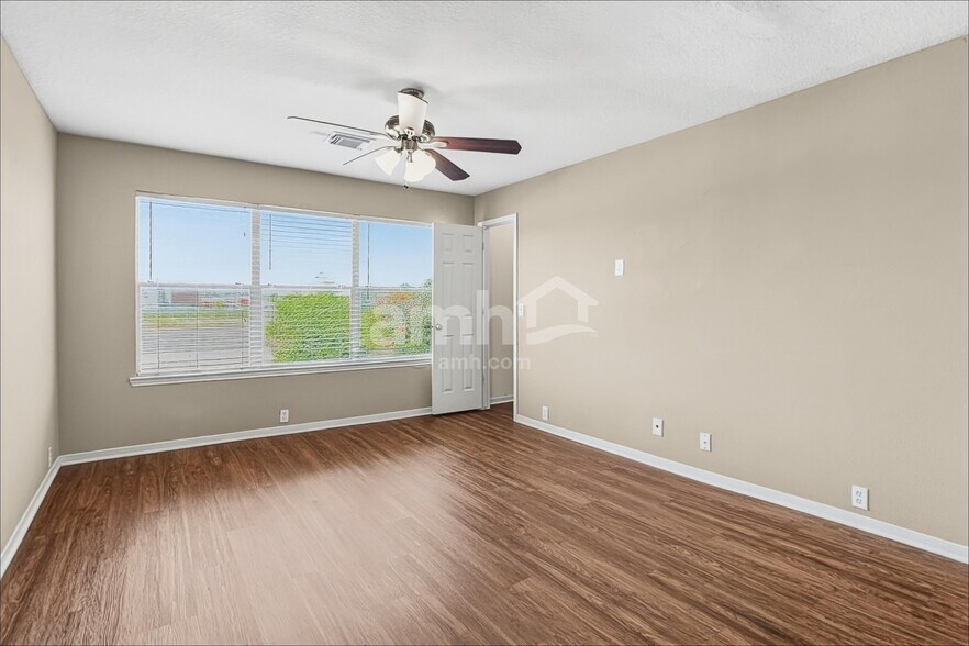 Building Photo - 674 Cypresswood Trce