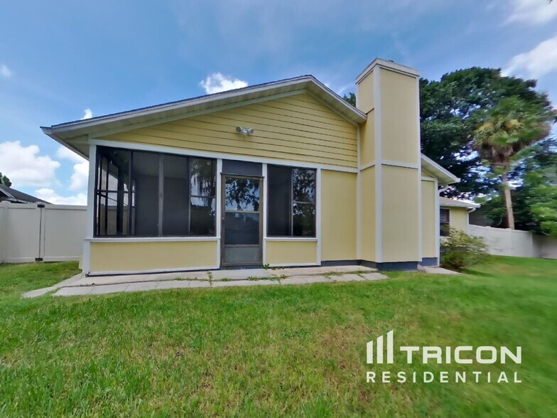 Building Photo - 5631 Touro Dr