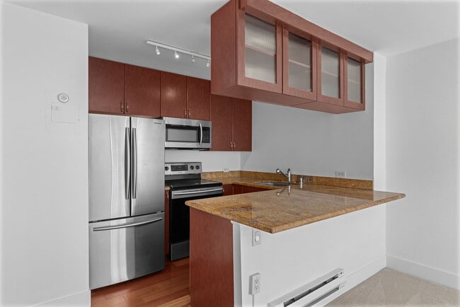 Building Photo - 1105 Spring St