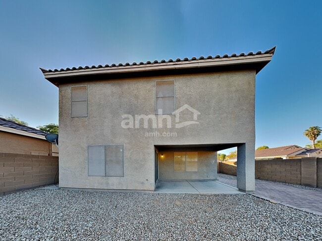 Building Photo - 2467 E Peach Tree Dr