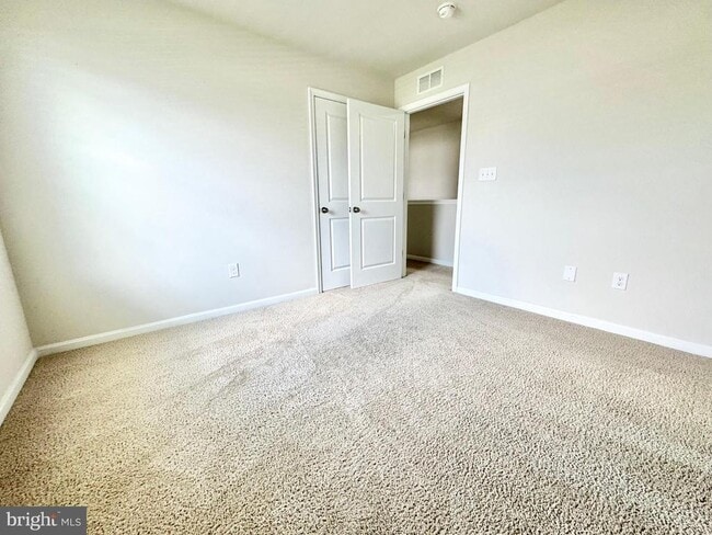 Building Photo - 122 S Marshview Terrace