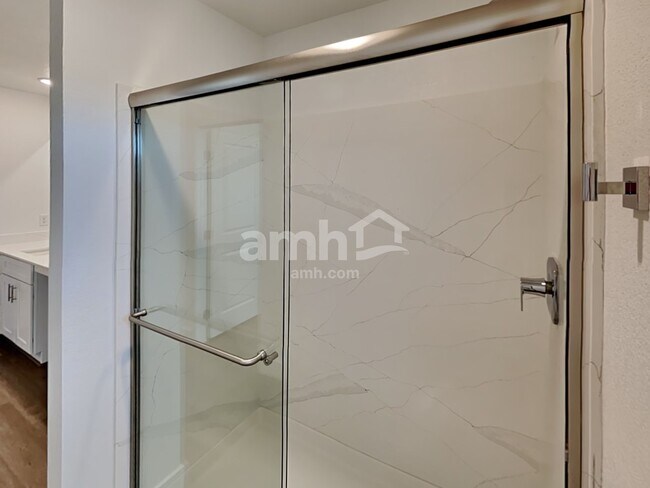 Building Photo - 145 Nico Azalea Ln