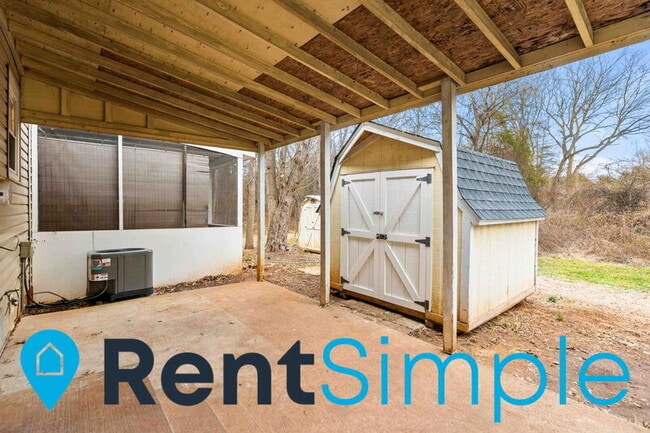 Building Photo - 1808 Soho Ct