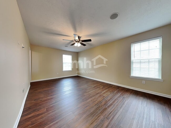 Building Photo - 460 Pewter Hill Ct