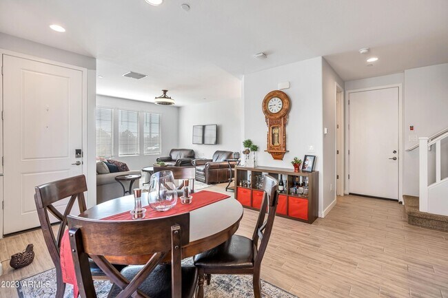 Building Photo - 4100 S Pinelake Way