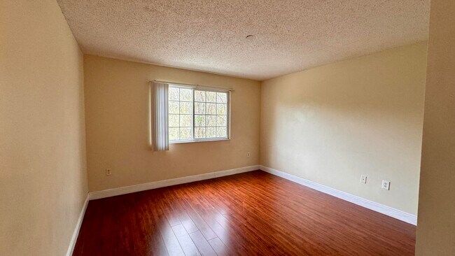 Building Photo - 5055 Wiles Rd