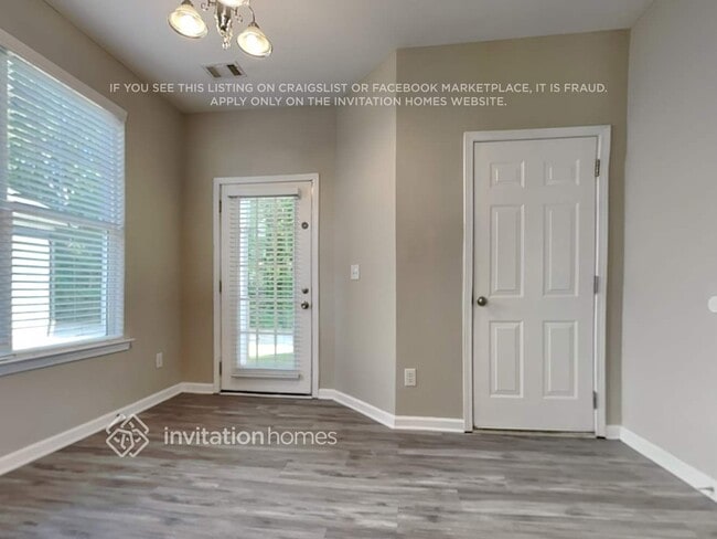 Building Photo - 1808 Laurel Green Way