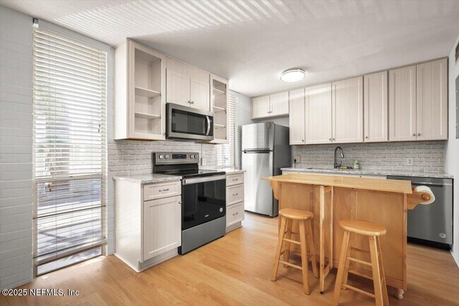 Building Photo - 901 Ocean Blvd