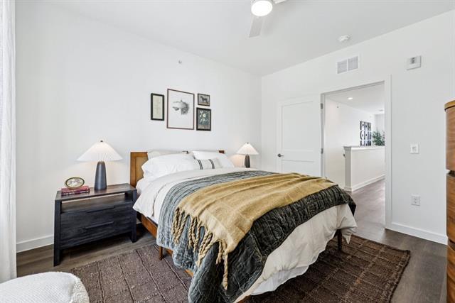 Building Photo - 1951 Painted Trl