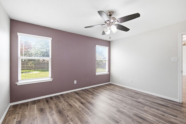 Building Photo - Charming 3 bedroom Home in Hutto!