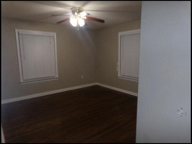 Building Photo - 1720 W 19th St