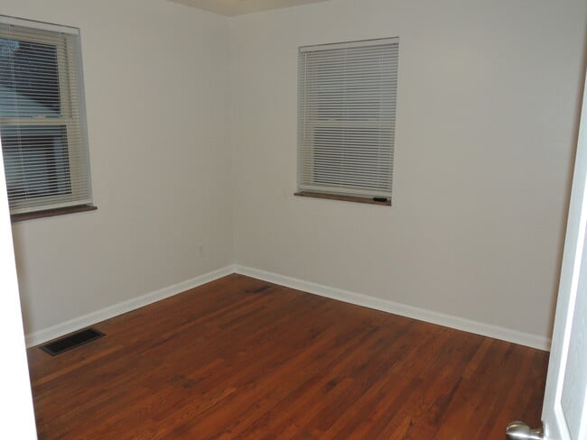 Building Photo - 9663 West Ave