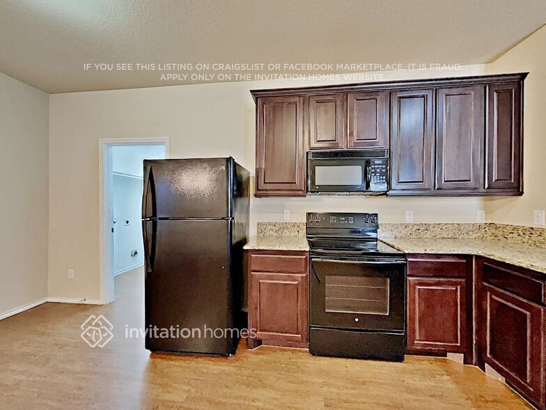 Building Photo - 1833 Wickham Dr