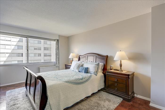 Bedroom - 4515 Willard Ave