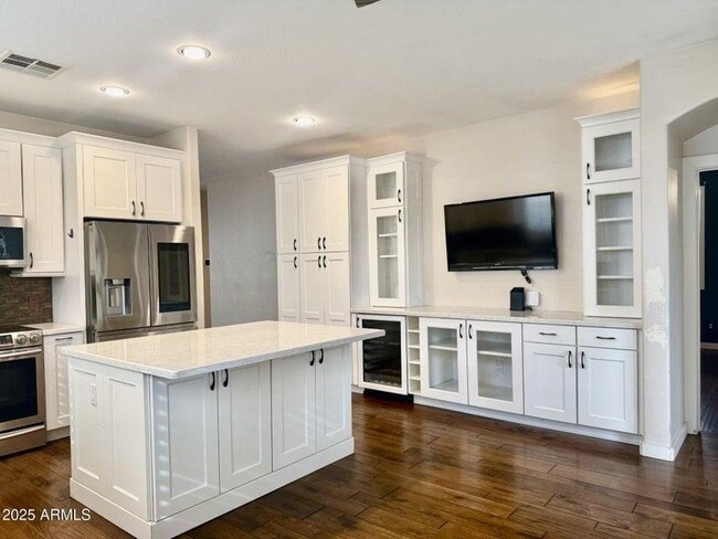 Building Photo - 191 W Beechnut Pl