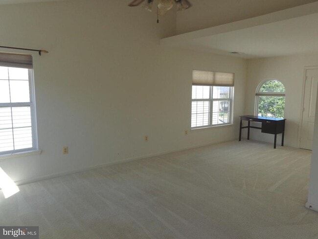 Building Photo - 14574 Crown Hollow Ct