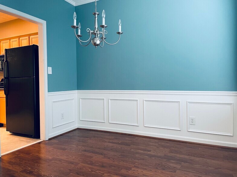 Building Photo - 787 Brookside Parc Ln