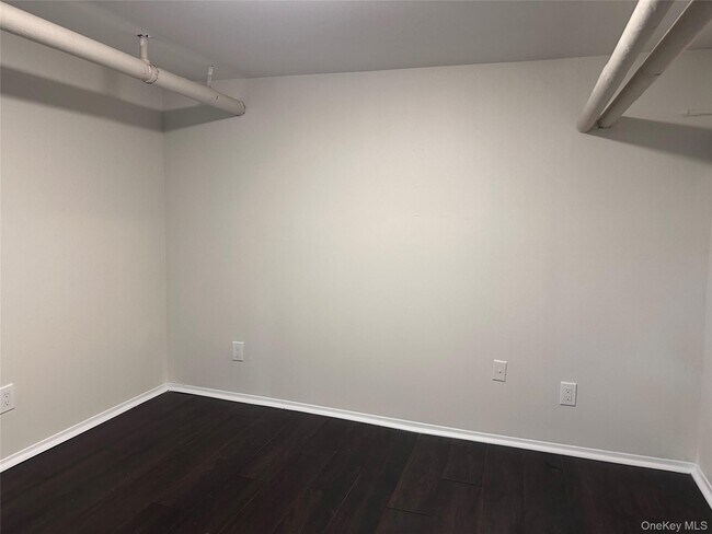 Building Photo - 154 Grant Ave