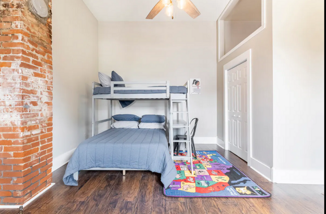 Building Photo - Furnished Germantown Charmer- available fo...