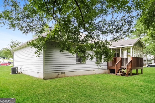 Primary Photo - 14 Dove Ct