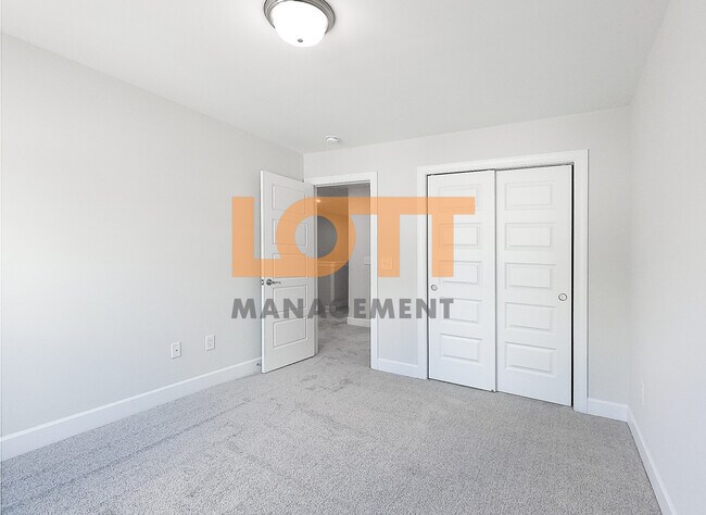 Building Photo - 24 Jaycee Ct