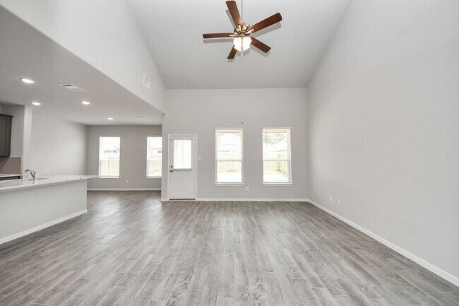 Building Photo - 22826 Xanthos St