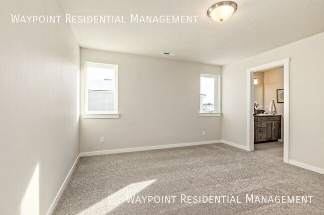 Building Photo - 5316 S Redeken Pl